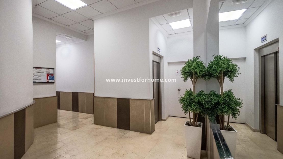 Verkoop - Appartement - Torrevieja - Centro