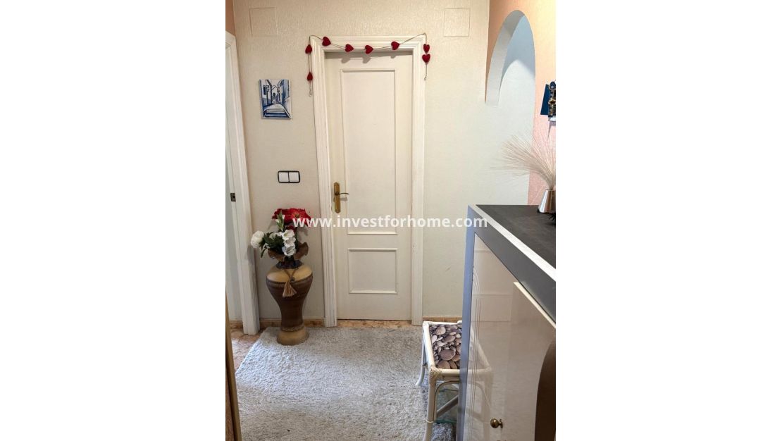 Verkoop - Appartement - Torrevieja - Centro