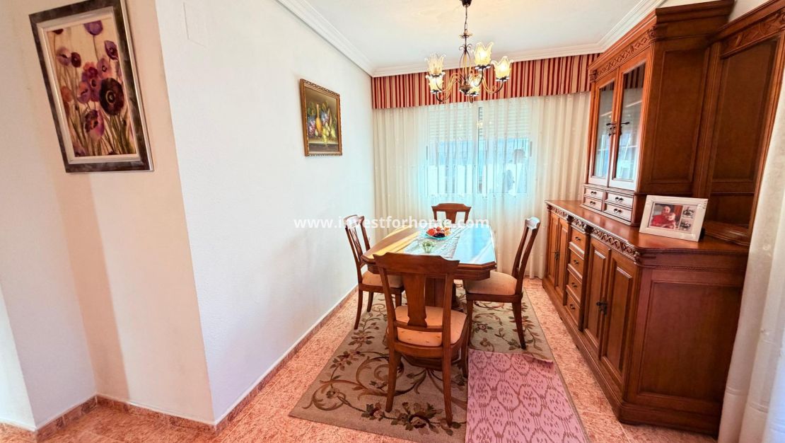 Verkoop - Appartement - Torrevieja - Centro