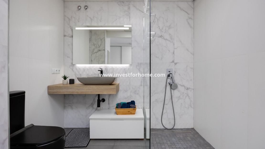 Verkoop - Appartement - Torrevieja - Centro