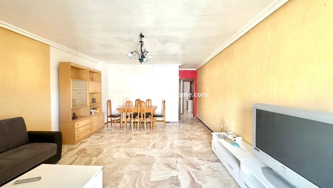 Verkoop - Appartement - Torrevieja - Centro