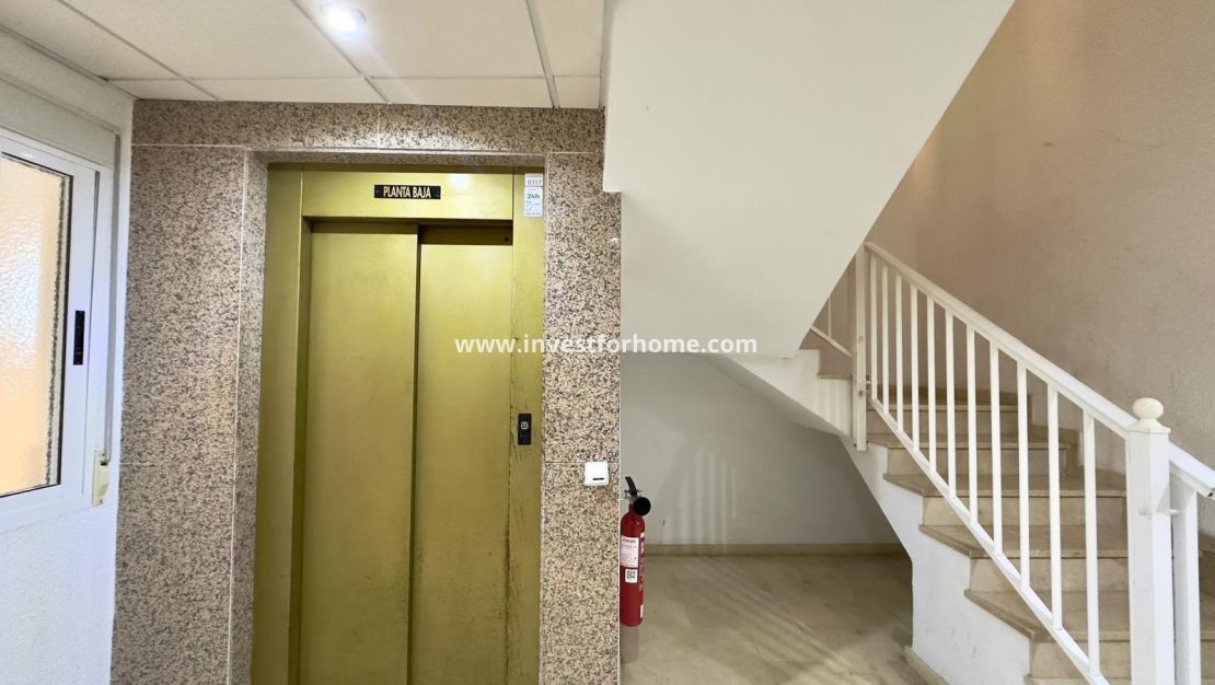 Verkoop - Appartement - Torrevieja - Centro