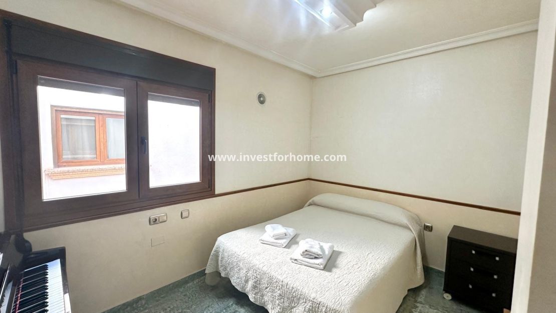 Verkoop - Appartement - Torrevieja - Centro