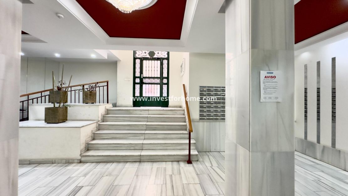 Verkoop - Appartement - Torrevieja - Centro