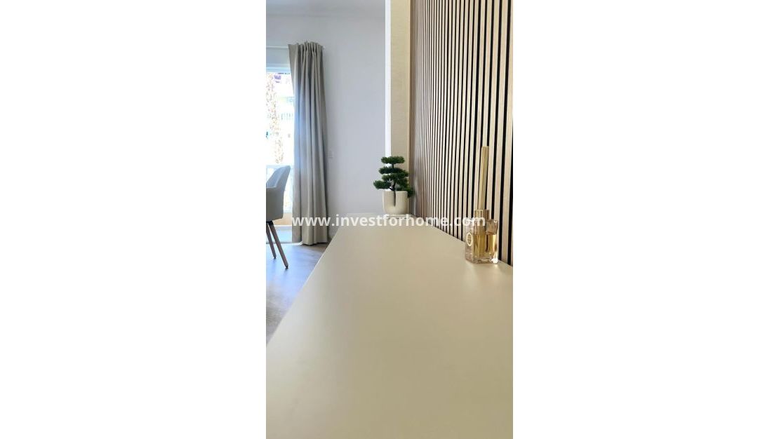 Verkoop - Appartement - Torrevieja - Centro