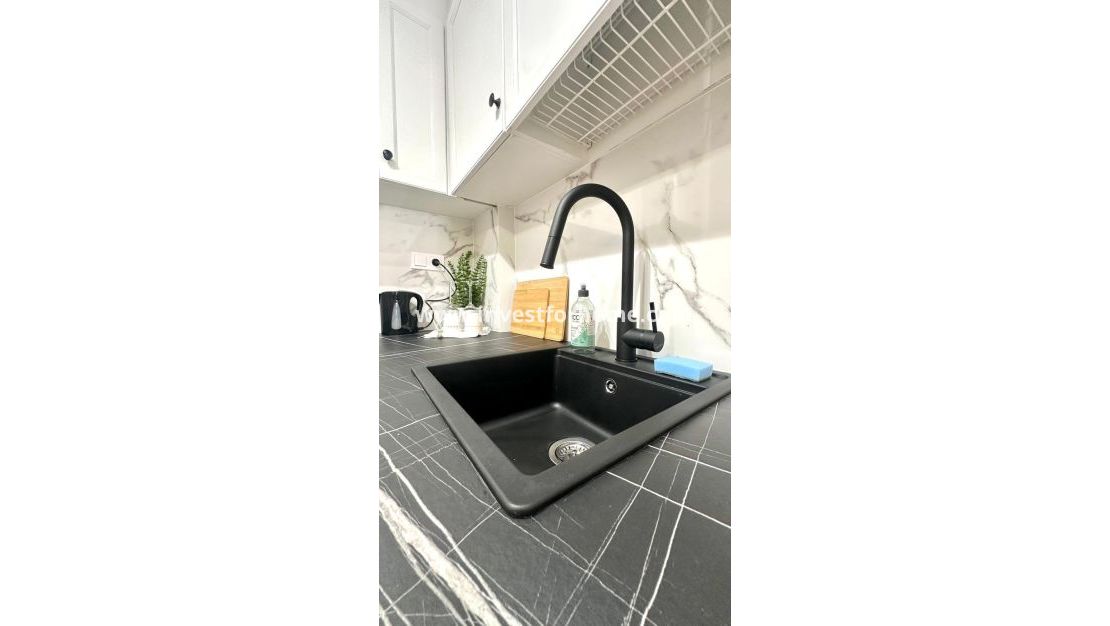 Verkoop - Appartement - Torrevieja - Centro