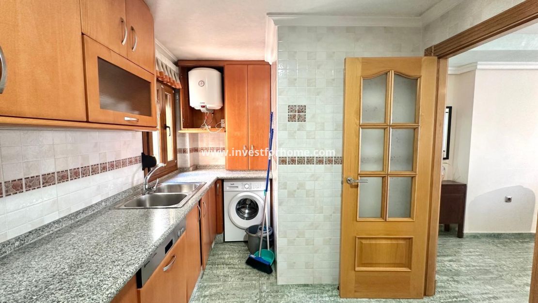 Verkoop - Appartement - Torrevieja - Centro