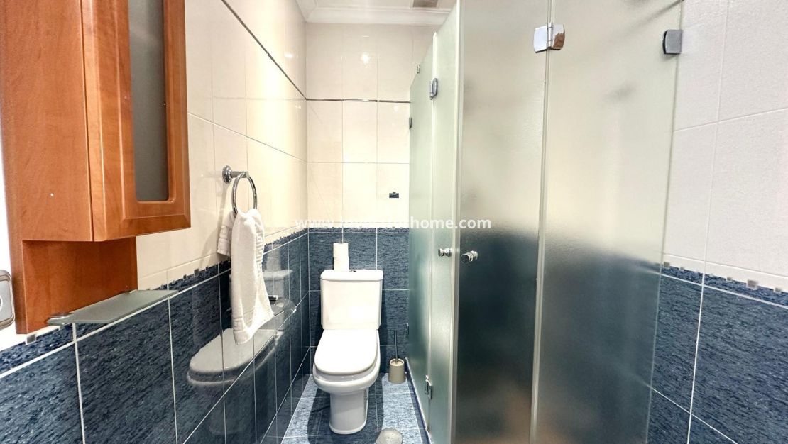 Verkoop - Appartement - Torrevieja - Centro