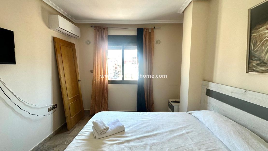 Verkoop - Appartement - Torrevieja - Centro