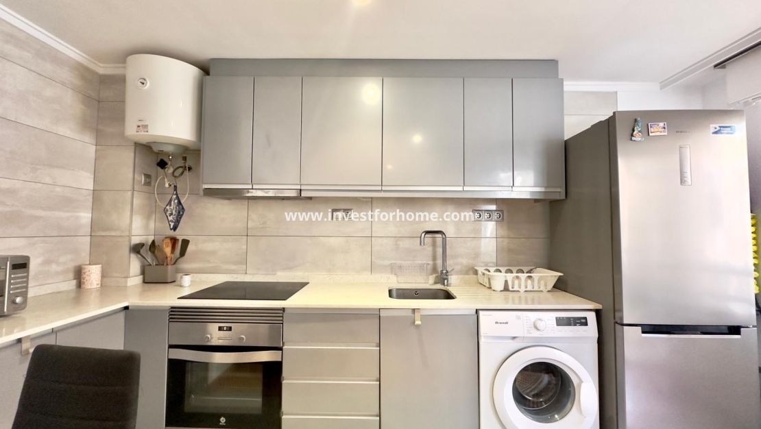 Verkoop - Appartement - Torrevieja - Centro