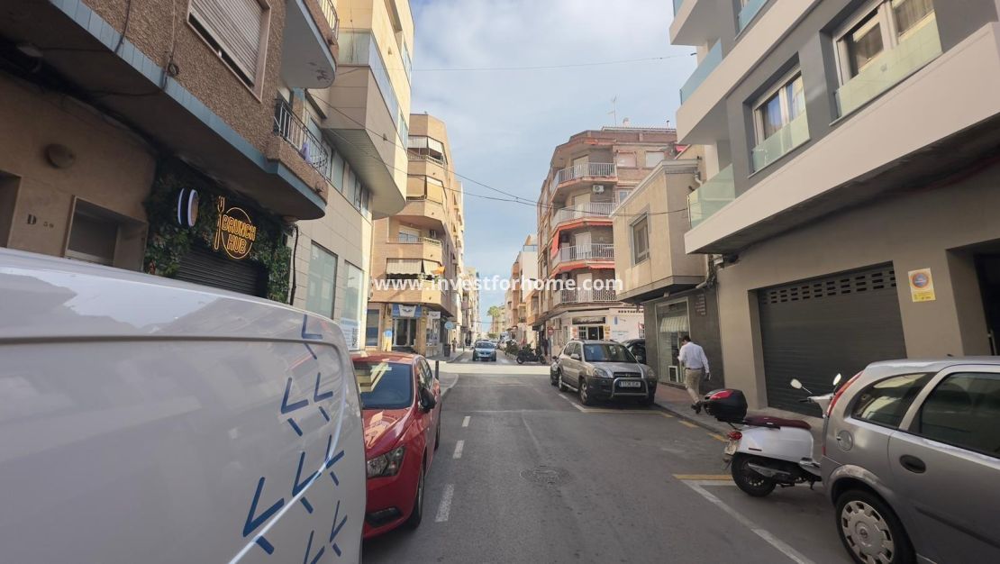 Verkoop - Appartement - Torrevieja - Centro