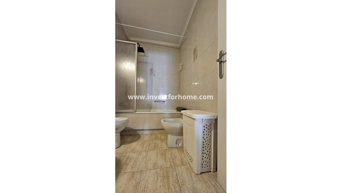 Verkoop - Appartement - Torrevieja - Centro