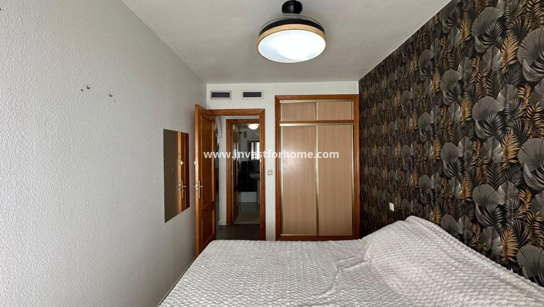 Verkoop - Appartement - Torrevieja - Centro