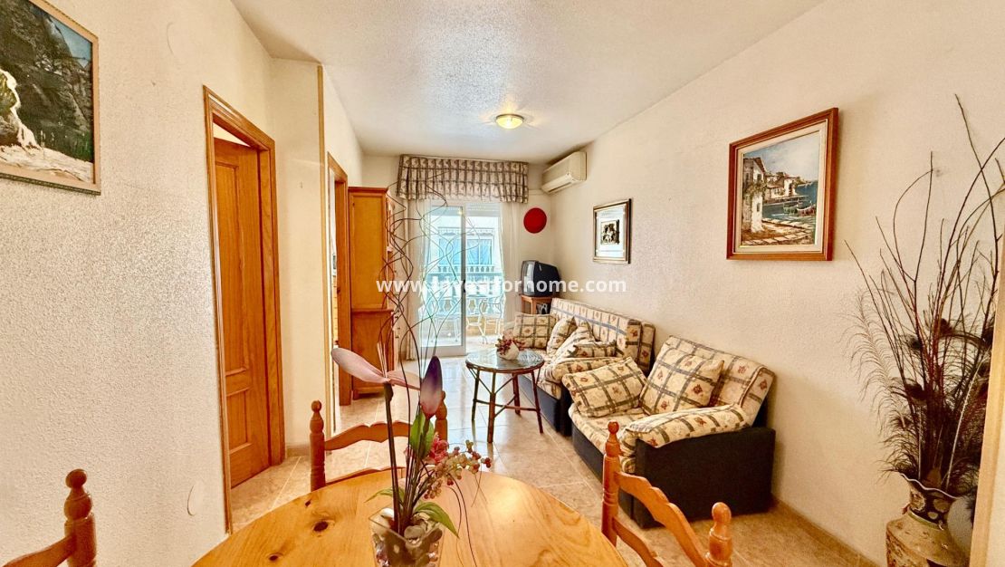 Verkoop - Appartement - Torrevieja - Centro