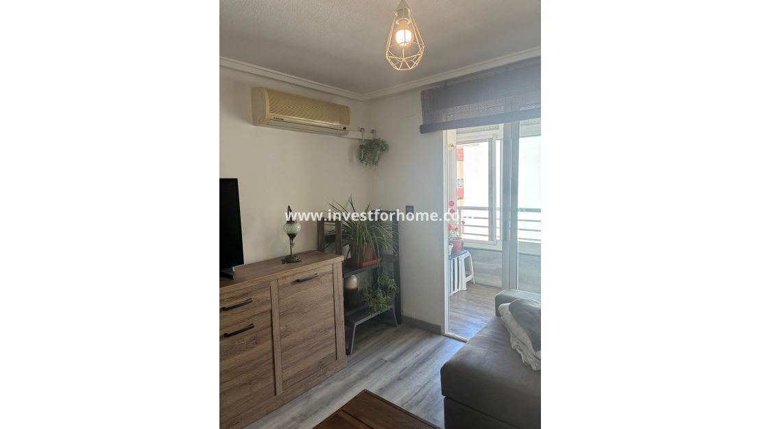 Verkoop - Appartement - Torrevieja - Centro