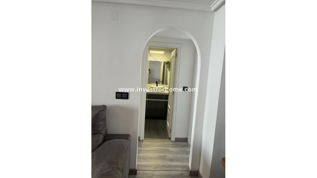 Verkoop - Appartement - Torrevieja - Centro