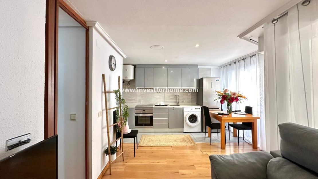 Verkoop - Appartement - Torrevieja - Centro