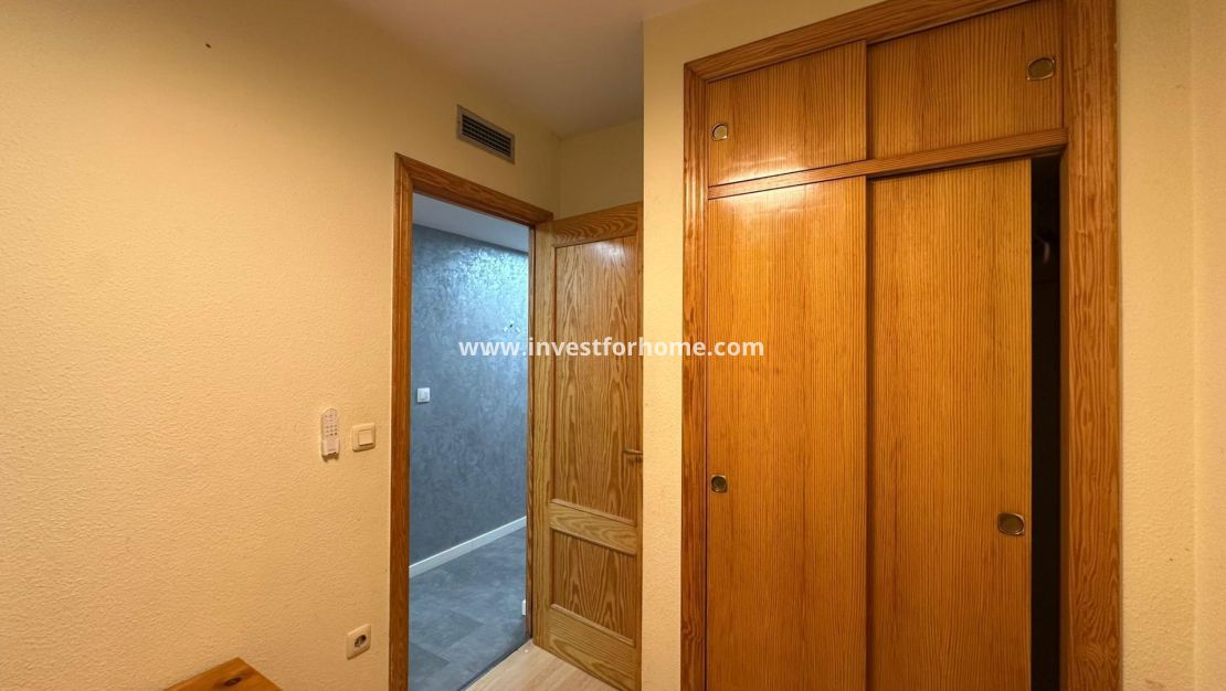 Verkoop - Appartement - Torrevieja - Centro