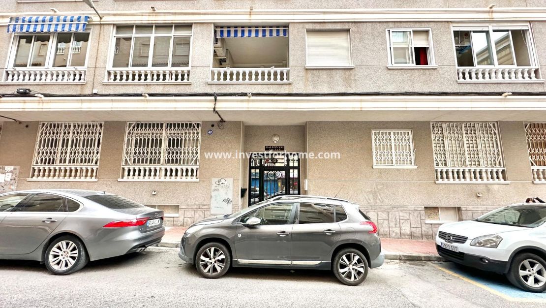 Verkoop - Appartement - Torrevieja - Centro