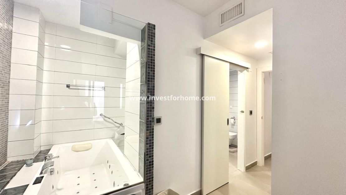 Verkoop - Appartement - Torrevieja - Centro