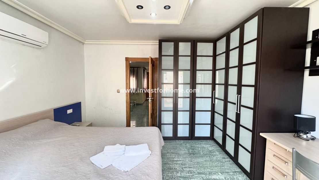 Verkoop - Appartement - Torrevieja - Centro