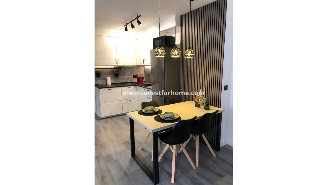 Verkoop - Appartement - Torrevieja - Centro