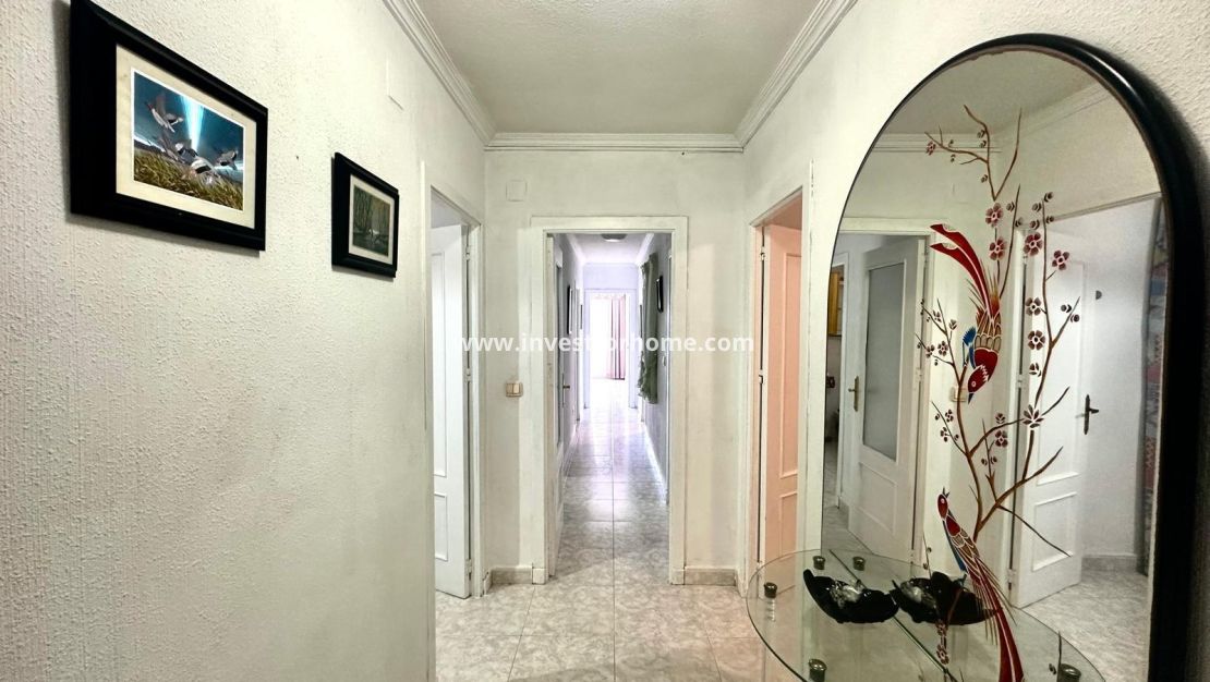 Verkoop - Appartement - Torrevieja - Centro