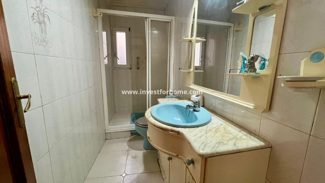 Verkoop - Appartement - Torrevieja - Centro