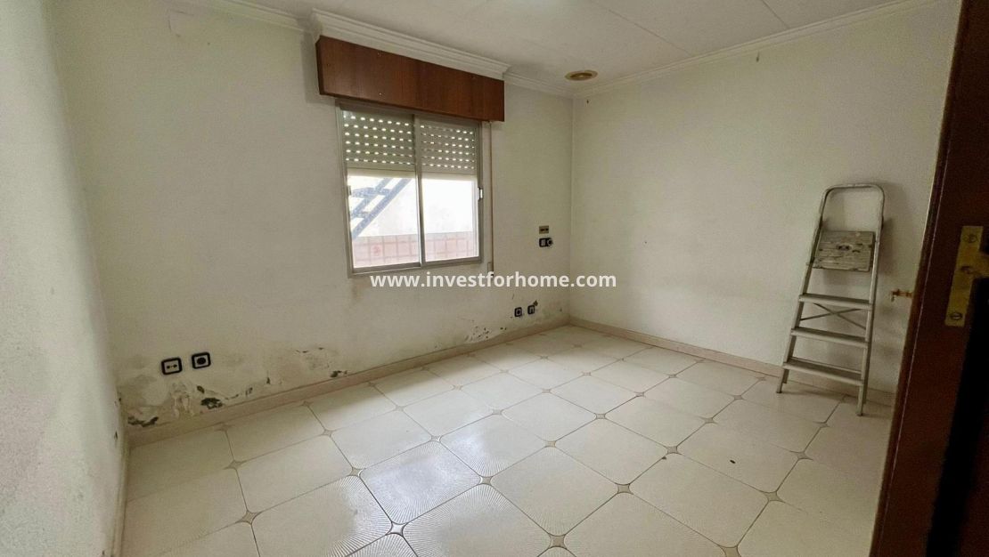 Verkoop - Appartement - Torrevieja - Centro