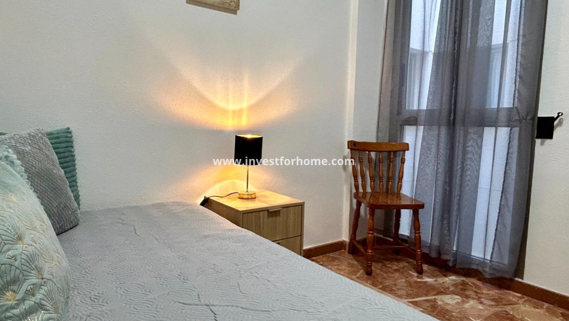 Verkoop - Appartement - Torrevieja - Centro