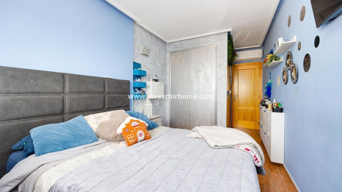 Verkoop - Appartement - Torrevieja - Centro