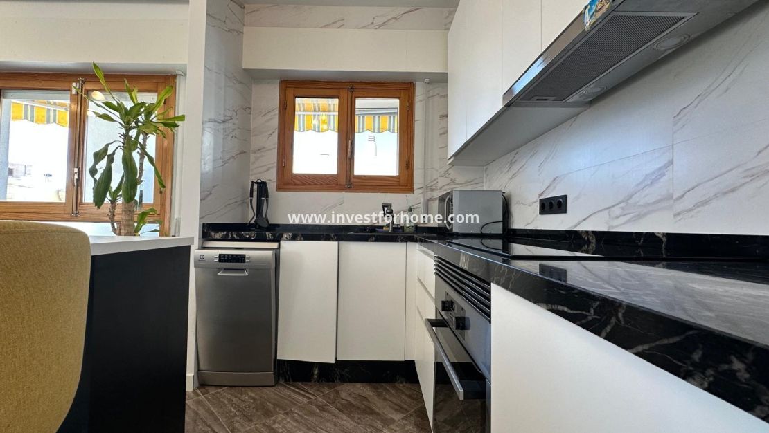 Verkoop - Appartement - Torrevieja - Centro