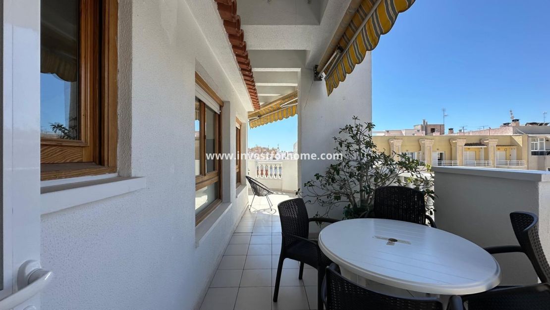 Verkoop - Appartement - Torrevieja - Centro
