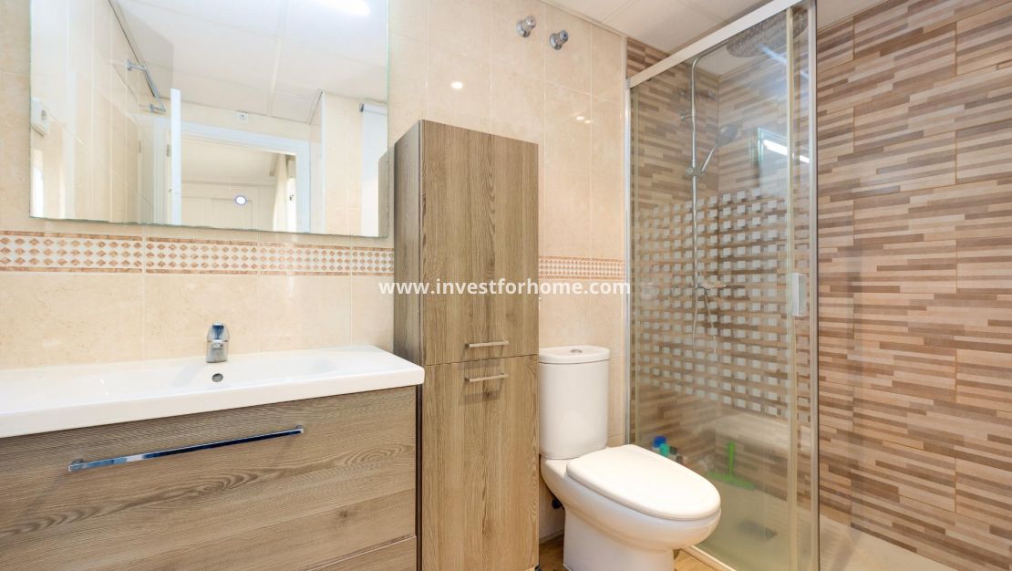 Verkoop - Appartement - Torrevieja - Centro