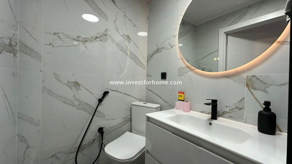 Verkoop - Appartement - Torrevieja - Centro