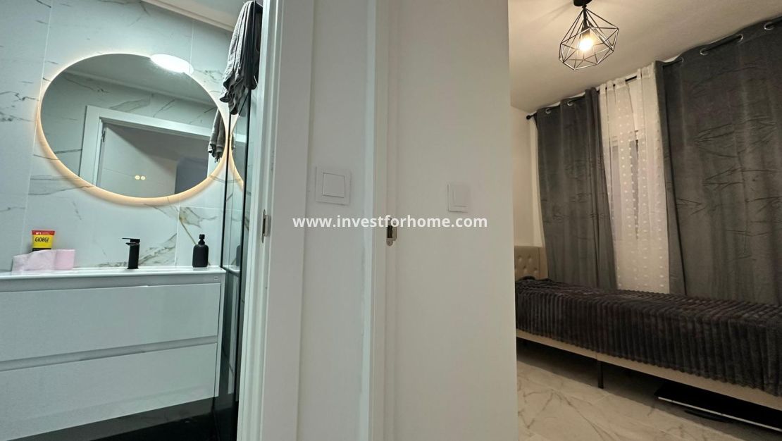 Verkoop - Appartement - Torrevieja - Centro