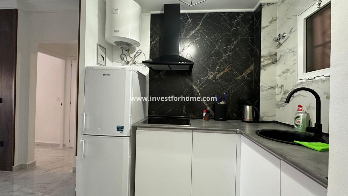 Verkoop - Appartement - Torrevieja - Centro