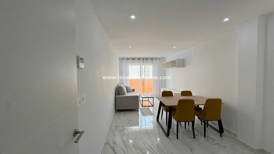 Verkoop - Appartement - Torrevieja - Centro