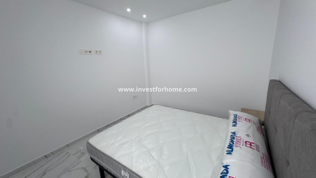 Verkoop - Appartement - Torrevieja - Centro