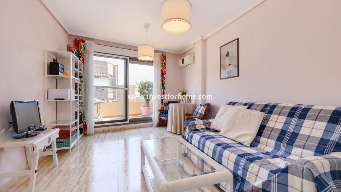 Verkoop - Appartement - Torrevieja - Centro