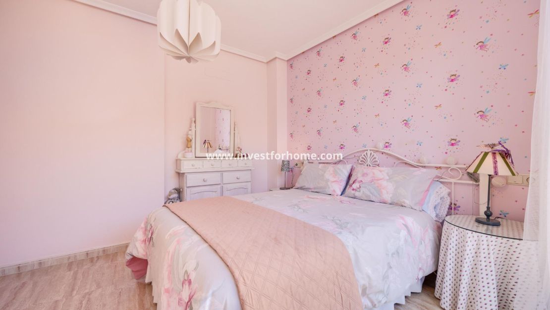 Verkoop - Appartement - Torrevieja - Centro