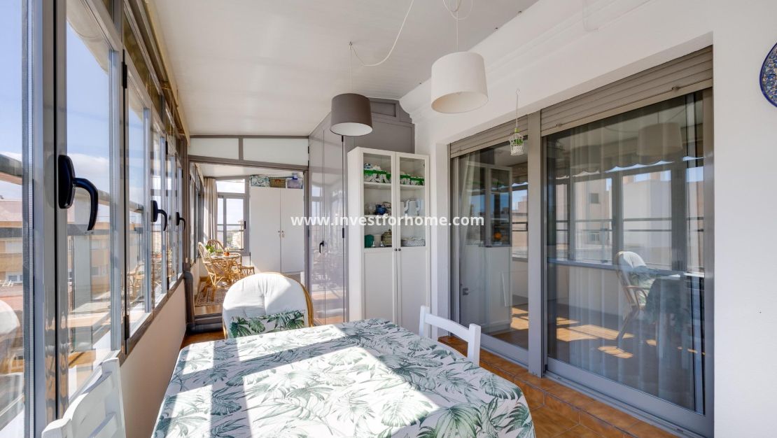 Verkoop - Appartement - Torrevieja - Centro