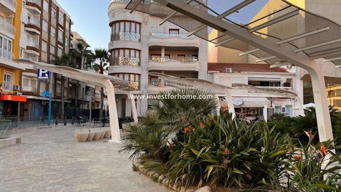 Verkoop - Appartement - Torrevieja - Centro