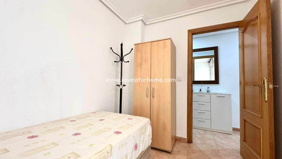 Verkoop - Appartement - Torrevieja - Centro