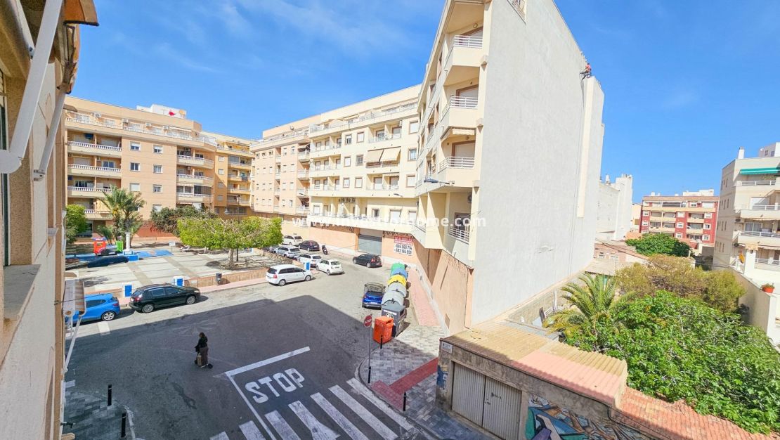 Verkoop - Appartement - Torrevieja - Centro