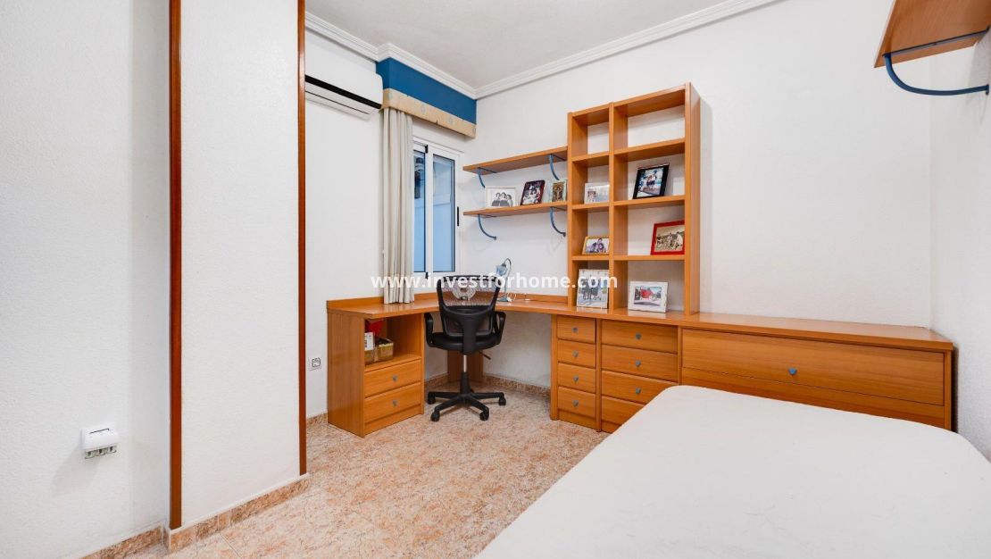Verkoop - Appartement - Torrevieja - Centro