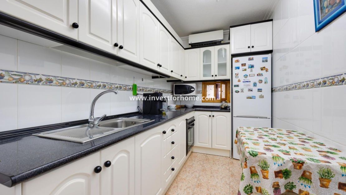 Verkoop - Appartement - Torrevieja - Centro