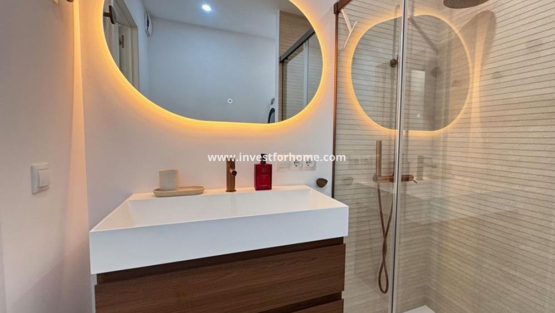 Verkoop - Appartement - Torrevieja - Centro