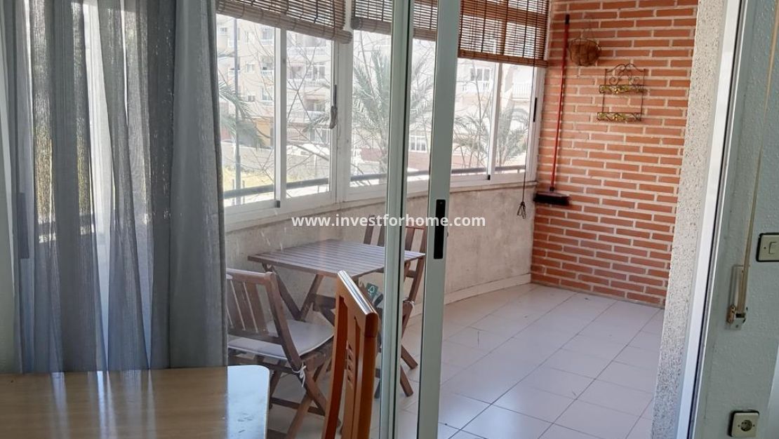 Verkoop - Appartement - Torrevieja - Centro