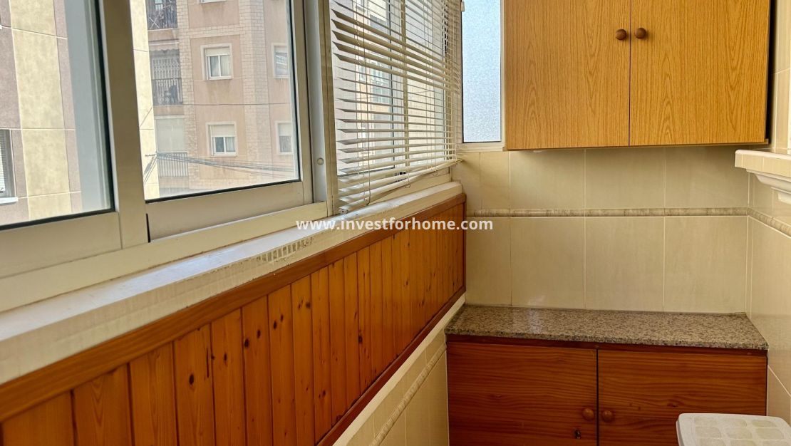 Verkoop - Appartement - Torrevieja - Centro